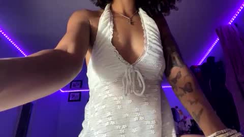 Snapshot of chrissywizzy chatting on May 2026 05:24:02 AM chrissywizzy online show from May 2026 05:24:02 AM