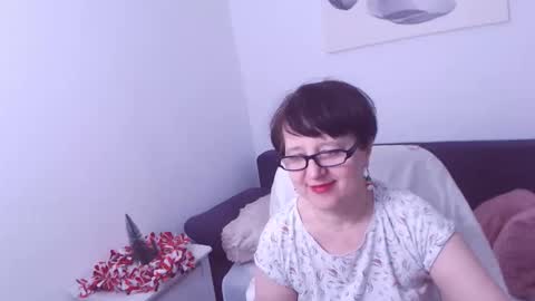 Snapshot of christarose chatting on December 2024 02:06:02 AM Christa online show from December 2024 02:06:02 AM