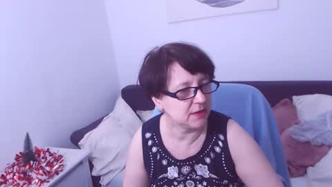 Snapshot of christarose chatting on December 2024 02:42:01 AM Christa online show from December 2024 02:42:01 AM
