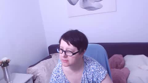 Christa online show from February 2026 12:26:01 PM