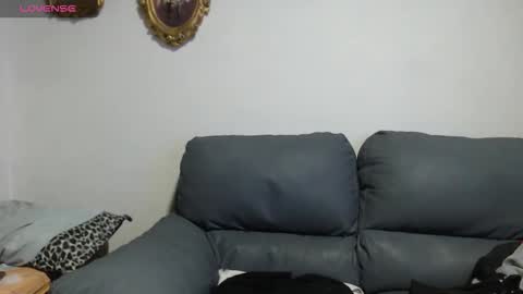 ---Chistian--- online show from October 2025 10:49:02 AM