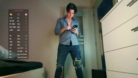 UPVOTE ME ------  ILL DO SOMETHING FOR FREE online show from April 2026 08:13:02 PM