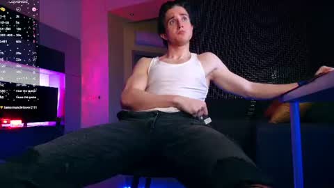 Snapshot of christianlevine_ chatting on June 2026 07:56:01 PM UPVOTE ME ------ ILL DO SOMETHING FOR FREE online show from June 2026 07:56:01 PM