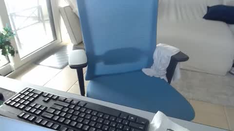 Michael USA online show from December 2025 06:49:01 PM