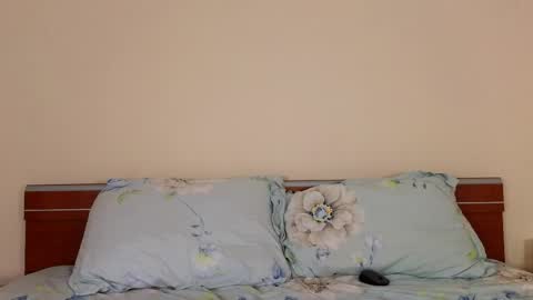 christihanson online show from April 2026 02:56:01 PM