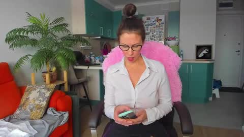 Snapshot of christina_hot chatting on February 2025 11:50:02 AM Chris online show from February 2025 11:50:02 AM