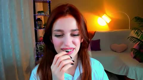 christinaconteeree online show from November 2025 01:33:02 PM