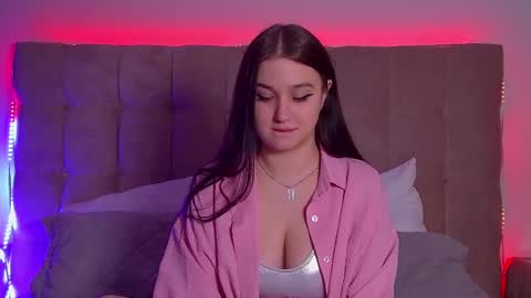 Snapshot of christinamilton chatting on March 2025 06:32:01 PM Christina online show from March 2025 06:32:01 PM