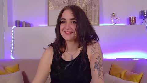 Snapshot of christinamilton chatting on March 2025 06:41:02 PM Christina online show from March 2025 06:41:02 PM