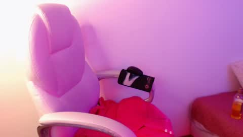 Val riess -- Instagram free online show from February 2025 07:35:02 PM