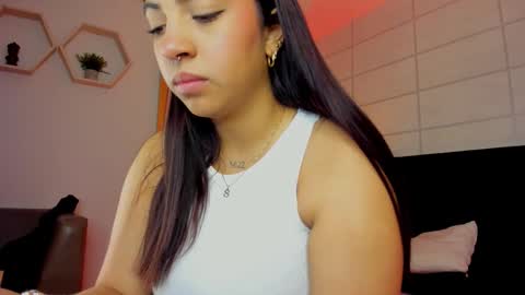 Christine  online show from October 2025 12:09:02 PM