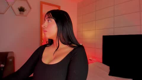 Christine  online show from January 2026 11:57:02 AM