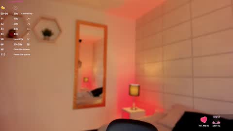 Christine  online show from March 2026 07:31:02 PM