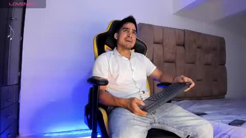 christopher online show from April 2026 09:27:01 PM