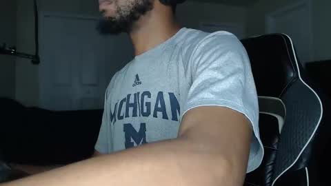 ChrisVacherx online show from September 2025 02:44:02 AM