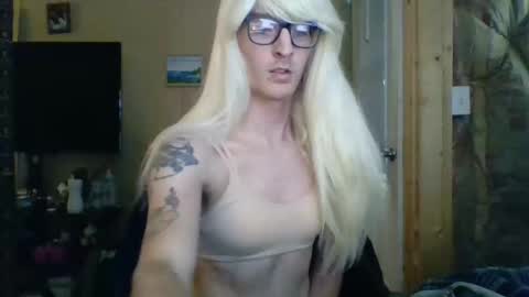 Snapshot of chrisvibess chatting on May 2026 03:09:02 PM chrisvibess online show from May 2026 03:09:02 PM