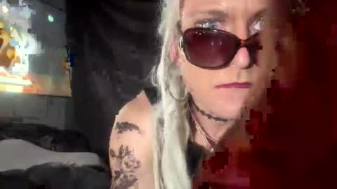 chrisxrosssissy online show from April 2026 03:21:02 AM