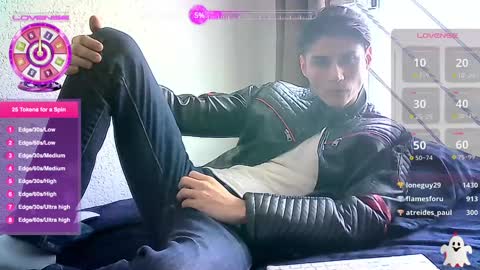 Chrixtopherobin online show from December 2024 08:36:02 PM