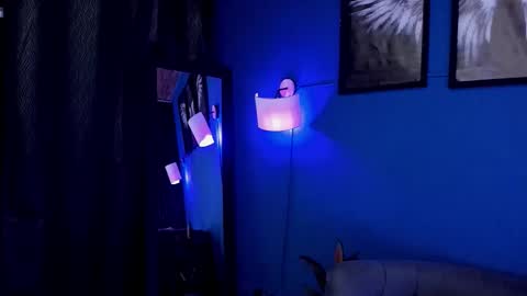 chrristopher77 online show from October 2025 01:51:02 PM