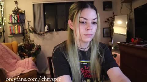 Snapshot of chrysanthulu chatting on October 2025 05:15:02 AM Chrys online show from October 2025 05:15:02 AM