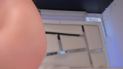 Snapshot of chrystal_jade chatting on May 2026 12:54:01 PM instagram chrystaljade.1 online show from May 2026 12:54:01 PM