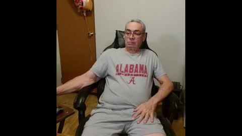 Snapshot of chubbyguy00054 chatting on February 2025 05:37:02 AM chubbyguy00054 online show from February 2025 05:37:02 AM