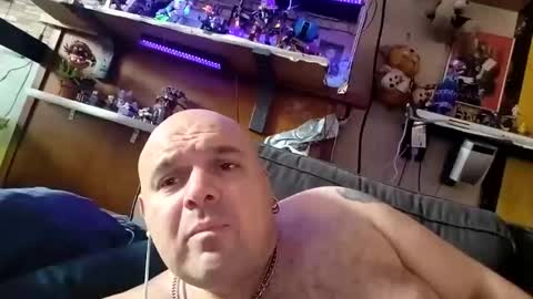 Snapshot of chubbyman43 chatting on May 2026 08:09:01 AM chubbyman43 online show from May 2026 08:09:01 AM