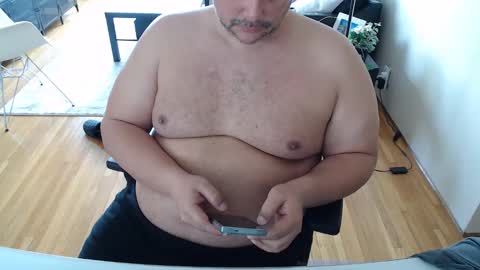 AstorYvr online show from March 2026 07:51:01 PM