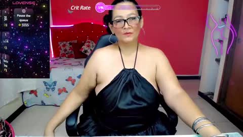 Snapshot of chubymature_ chatting on January 2025 01:27:01 PM Lulu online show from January 2025 01:27:01 PM