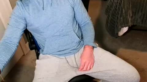 chuck online show from November 2025 09:48:01 PM