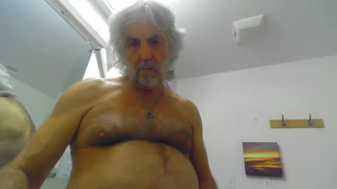 Snapshot of chuck354139 chatting on December 2024 07:58:02 AM chuck354139 online show from December 2024 07:58:02 AM