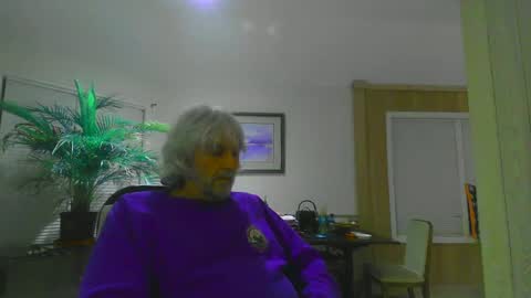 Snapshot of chuck354139 chatting on December 2024 08:16:02 AM chuck354139 online show from December 2024 08:16:02 AM