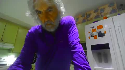 Snapshot of chuck354139 chatting on December 2024 12:04:01 AM chuck354139 online show from December 2024 12:04:01 AM