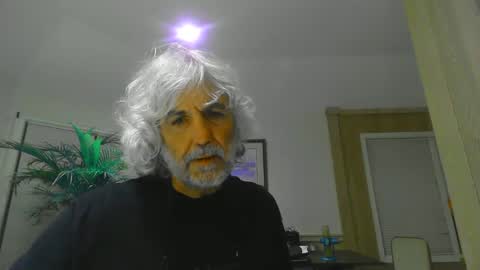 Snapshot of chuck354139 chatting on December 2024 03:25:02 AM chuck354139 online show from December 2024 03:25:02 AM