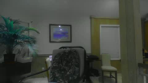 Snapshot of chuck354139 chatting on January 2025 12:34:02 AM chuck354139 online show from January 2025 12:34:02 AM