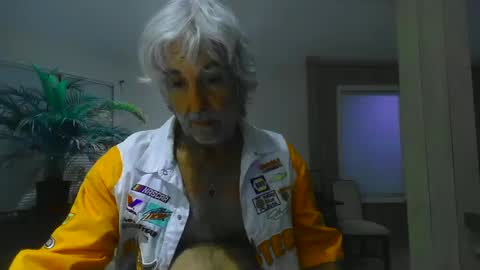 Snapshot of chuck354139 chatting on January 2025 12:42:01 AM chuck354139 online show from January 2025 12:42:01 AM