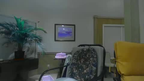 Snapshot of chuck354139 chatting on January 2025 10:56:01 AM chuck354139 online show from January 2025 10:56:01 AM