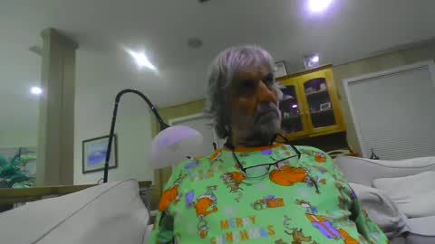 Snapshot of chuck354139 chatting on January 2025 08:50:01 AM chuck354139 online show from January 2025 08:50:01 AM