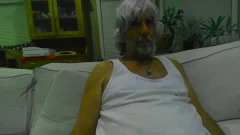 Snapshot of chuck354139 chatting on January 2025 02:26:01 AM chuck354139 online show from January 2025 02:26:01 AM