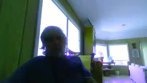 Snapshot of chuck354139 chatting on January 2025 06:06:01 PM chuck354139 online show from January 2025 06:06:01 PM