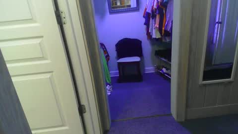 Snapshot of chuck354139 chatting on February 2025 03:38:01 PM chuck354139 online show from February 2025 03:38:01 PM