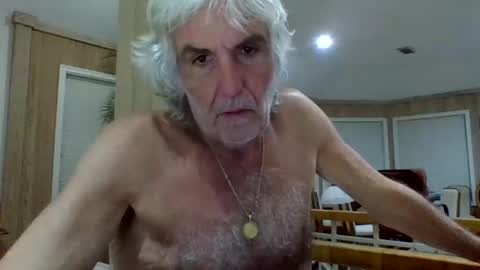 Snapshot of chuck354139 chatting on September 2025 06:24:01 AM chuck354139 online show from September 2025 06:24:01 AM