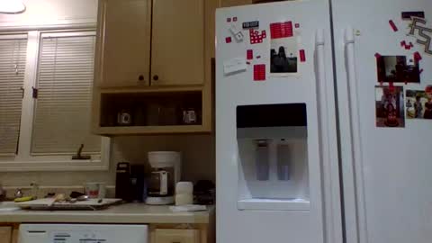 Snapshot of chuck354139 chatting on September 2025 06:04:01 AM chuck354139 online show from September 2025 06:04:01 AM