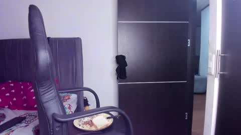 Karlay online show from February 2026 05:59:02 AM