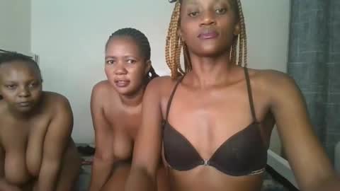 chyna_baibe online show from September 2025 06:24:02 PM