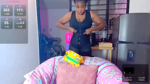 Snapshot of ciaraebonyxxx chatting on October 2025 01:24:02 AM ciaraebonyxxx online show from October 2025 01:24:02 AM