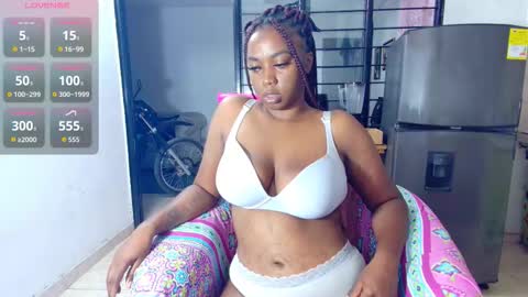 Snapshot of ciaraebonyxxx chatting on October 2025 02:37:02 AM ciaraebonyxxx online show from October 2025 02:37:02 AM