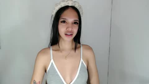 Snapshot of cici_02 chatting on April 2026 12:17:01 AM call me Cici online show from April 2026 12:17:01 AM