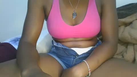 cilia petite online show from December 2025 05:53:01 PM