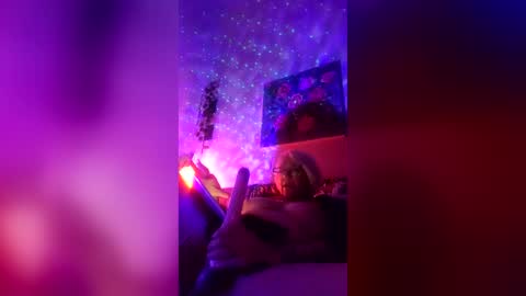 Snapshot of cincygodass_dommymommy chatting on June 2026 05:21:01 AM cincygodass_dommymommy online show from June 2026 05:21:01 AM